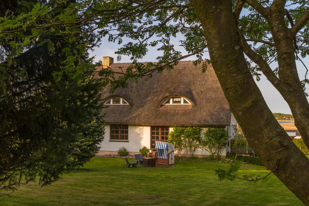 Dat Witte Hus Moritzdorf Ruegen Ferienwohnungen - Ruhige Lage Exterior photo